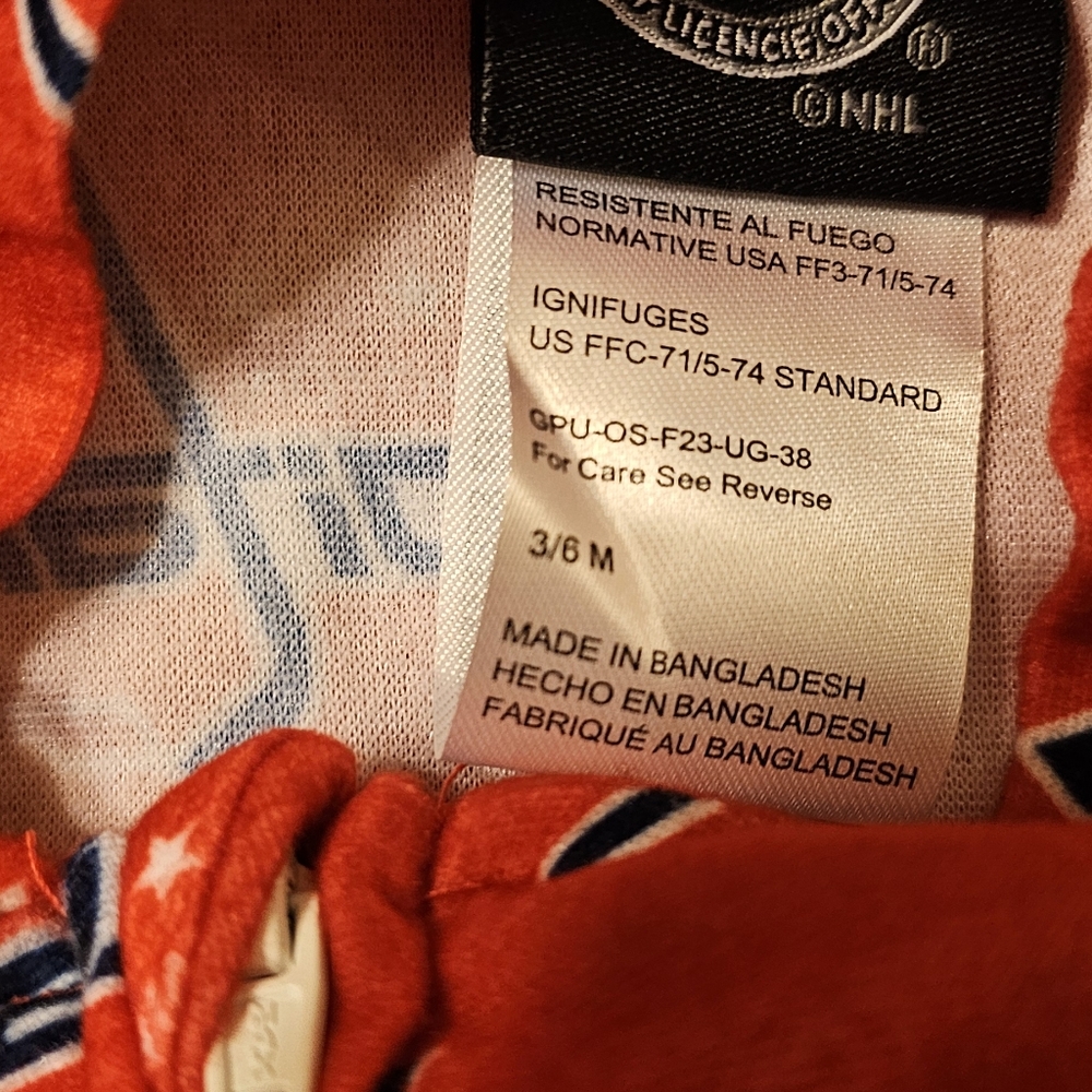 NWOT Washington Capitals Red Kids One Piece. Size:3/6 M. - Picture 4 of 5